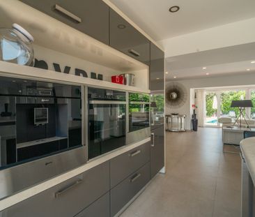 Detached Villa · San Pedro de Alcántara - Photo 3