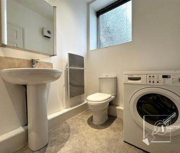 1 bedroom ground floor flat to rent - Photo 3
