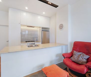 Beautifully Appointed & Elegant Interior St Marks - Photo 6