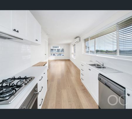 3/44 seaview Road, West Beach, SA 5024 - Photo 3
