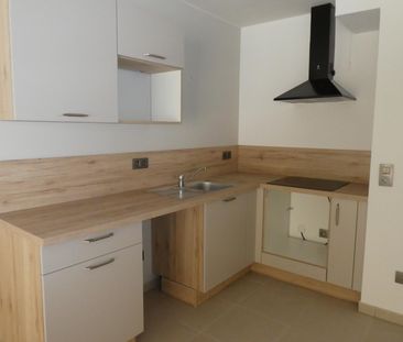 Location Appartement 2 pièces 40m² FREJUS 83600 - Photo 4