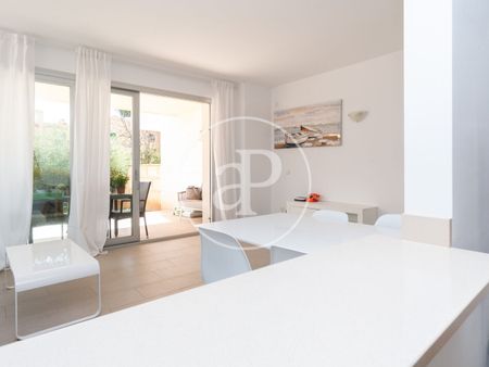 Apartment for rent in Camp de Mar - Photo 4
