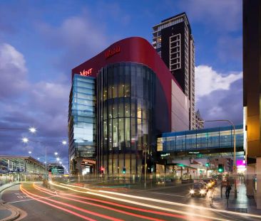 “Well Maintained 2 Bedroom Apartment On The 15th Floor!” - Photo 5