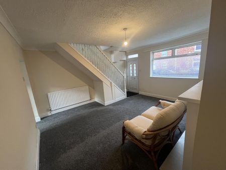 2 bedroom terraced house to rent - Photo 2