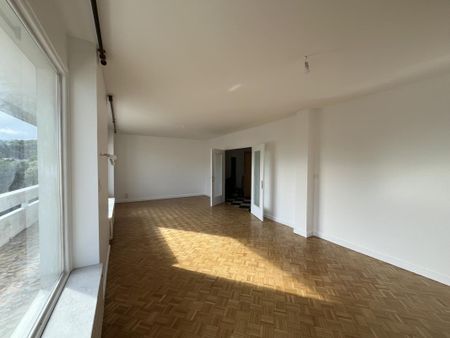 Location Appartement 4 pièces 96m² CHAMBERY 73000 - Photo 3