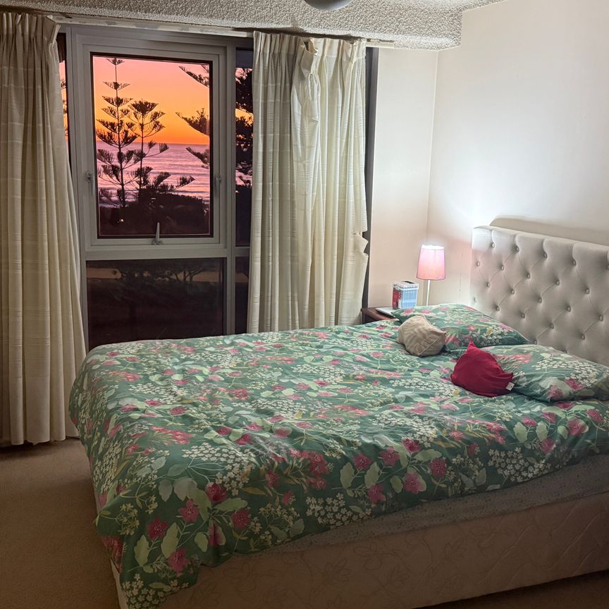 Burleigh Heads - Photo 1