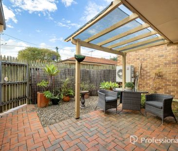 “Ground Floor Sensation!” - Photo 3