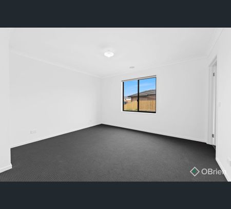 35 Murrindal Street, Werribee, Vic 3030 - Photo 4