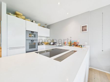 Modern and sunny apartment experience in the Metropolitan completely furnished - Photo 3