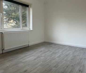 3 Bed Semi-Detached House, Camden Gardens, CR7 - Photo 5