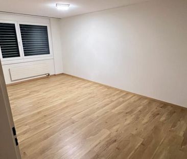 Beautiful bright 3 1/2 room apartment - Photo 3