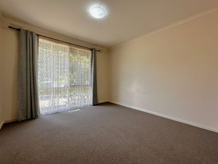 3 Bedroom Home with Character - Photo 3