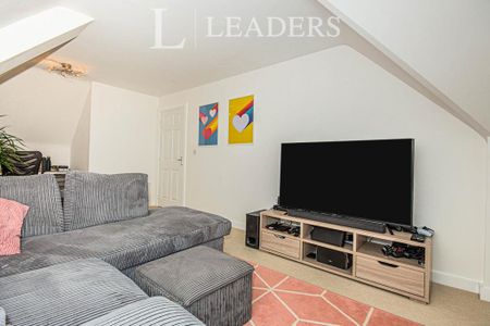 2 bedroom flat to rent - Photo 2