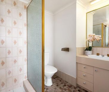 Riverfront views and riverside pool - Photo 6