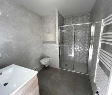 Location Appartement 1 pièce 28m² ST MAUR DES FOSSES 94100 - Photo 5