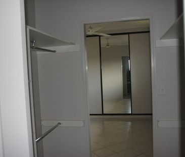 Spacious modern home in Wangan. - Photo 1