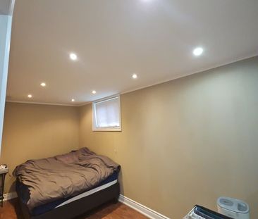 For Lease - 463 Cavell Drive, Mississauga, Ontario - Photo 2