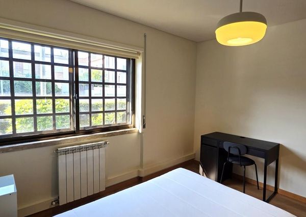 Quarto em vivenda renovada Braga centro 10min da UM