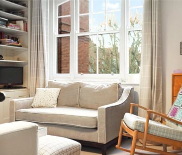 Queens Club Gardens - Photo 1