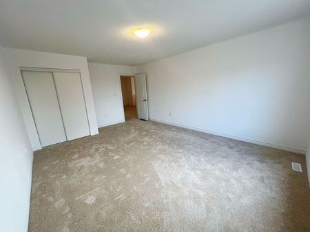 For Lease - 55 Wheatfield Road, Barrie, Ontario - Photo 2