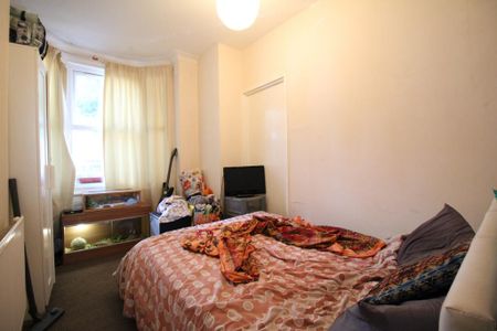 1 bedroom ground floor flat to rent - Photo 2