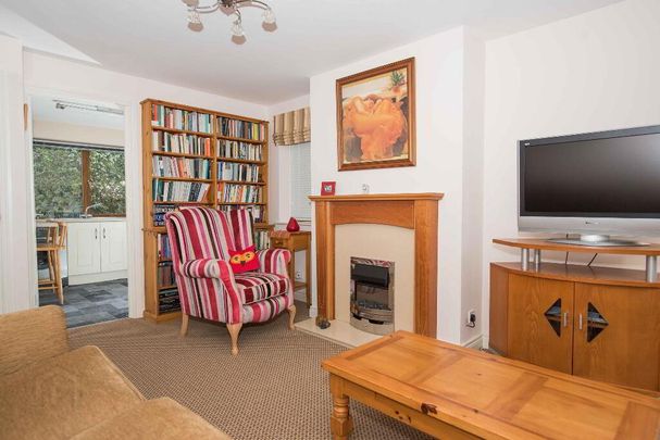 3 Upper Malone Crescent, Belfast, BT9 6PR - Photo 1