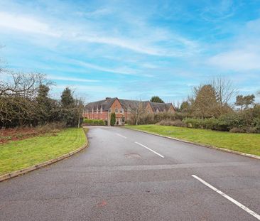 2 bedroom semi-detached house to rent - Photo 6