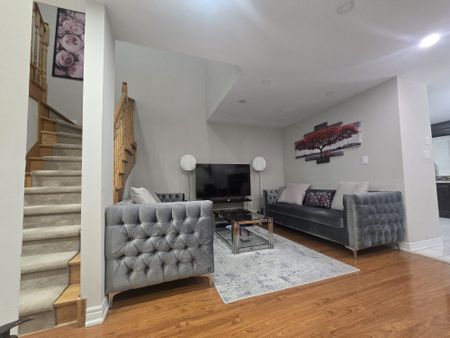 For Lease - 276 Pressed Brick Drive, Brampton, Ontario - Photo 2