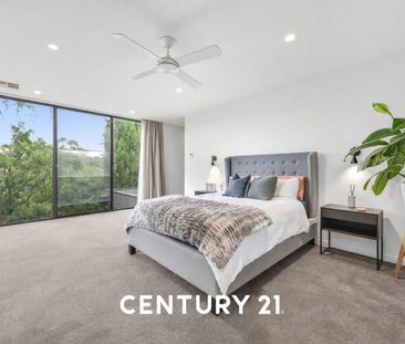 A Rare Dual-Living Luxury Residence - Photo 5