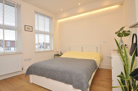 1 Bed Flat, High Road, N2 - Photo 5