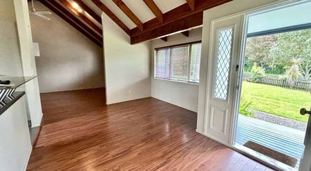 Spacious and Private - Photo 5