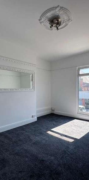 Holderness Road, HU8 - Photo 1