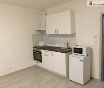 Pronájem bytu 2+kk, 60 m - Fotografie 1