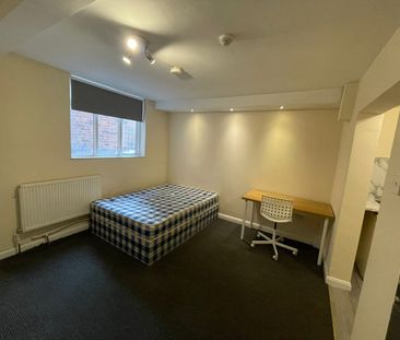 Studio Flat, Mansfield Road, NG1 - Photo 1