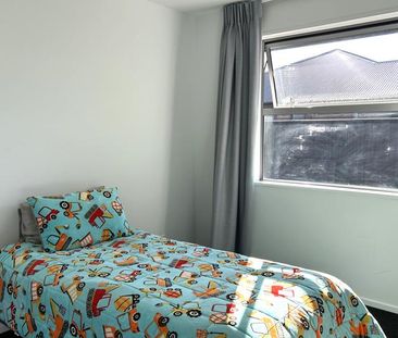 Four Bedrooms + Study - Photo 6