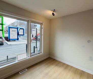 For Lease - 101 Glenroy Gilbert Drive Unit# 9, Barrhaven, Ontario - Photo 4