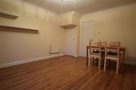 Norbury Avenue, Watford - Photo 2