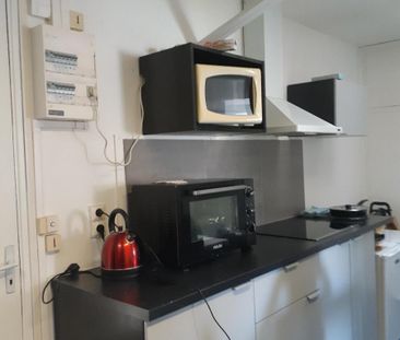 Location Appartement 1 pièce 10m² BORDEAUX 33000 - Photo 3