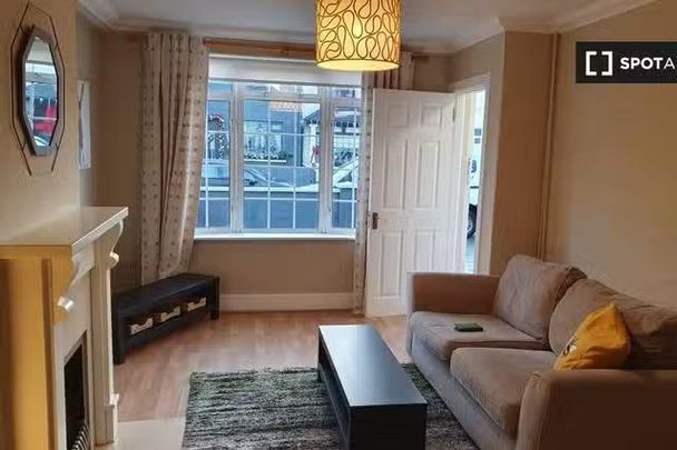 2-bedroom apartment for rent in East Wall, Dublin. - Photo 1