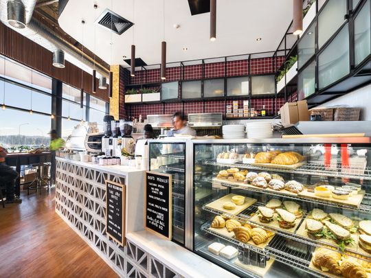 Pretty Awesome - Photo 1