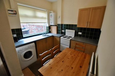 2 bedroom terraced house to rent - Photo 5