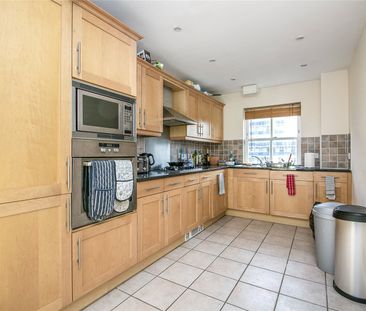 Alderney Mews, London, SE1 4JR - Photo 2