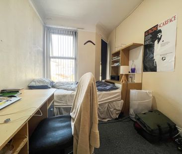 Pen-Y-Wain Road, Roath - Photo 4