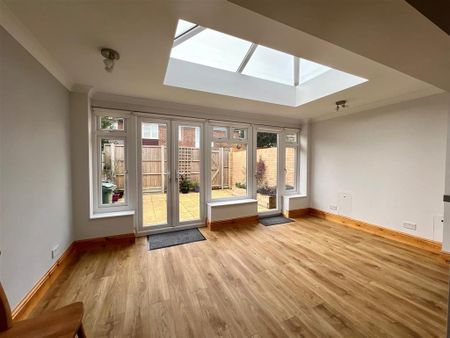 3 bedroom house to rent - Photo 2