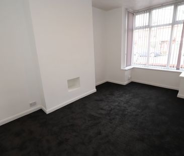 Tonge Moor Road, Bolton - Photo 4