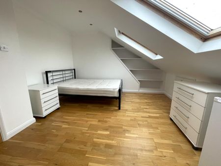 1 bedroom in a house share to rent - Photo 5