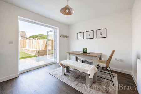 Hawthorn Drive, Rackheath - Photo 3