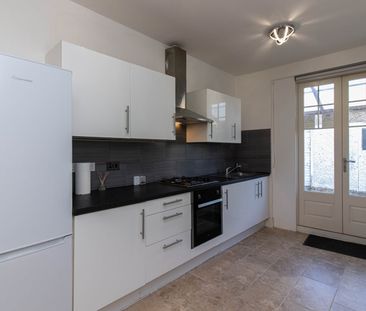 2 Bed Flat, Dartmouth Road, NW4 - Photo 1