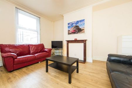 Queens Road, Hyde Park, Leeds - Photo 3