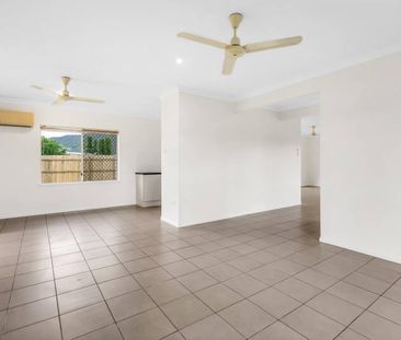 Spacious 4-Bedroom Family Home - Photo 2